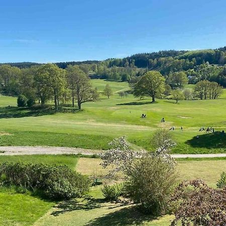 Apartment Right Next To The Golf Course And With The Ocean Just Around The Corner Ljungskile Eksteriør bilde
