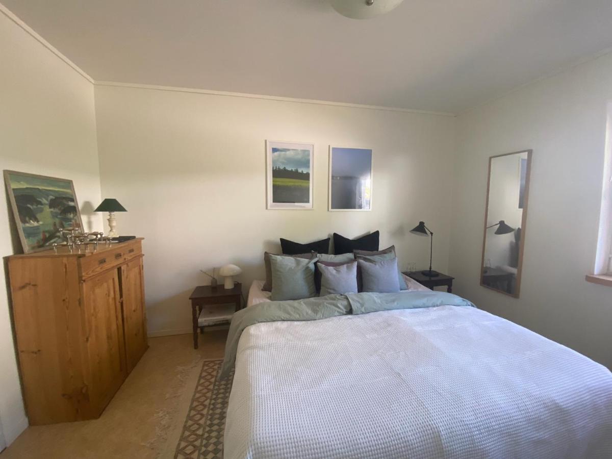 Apartment Right Next To The Golf Course And With The Ocean Just Around The Corner Ljungskile Eksteriør bilde