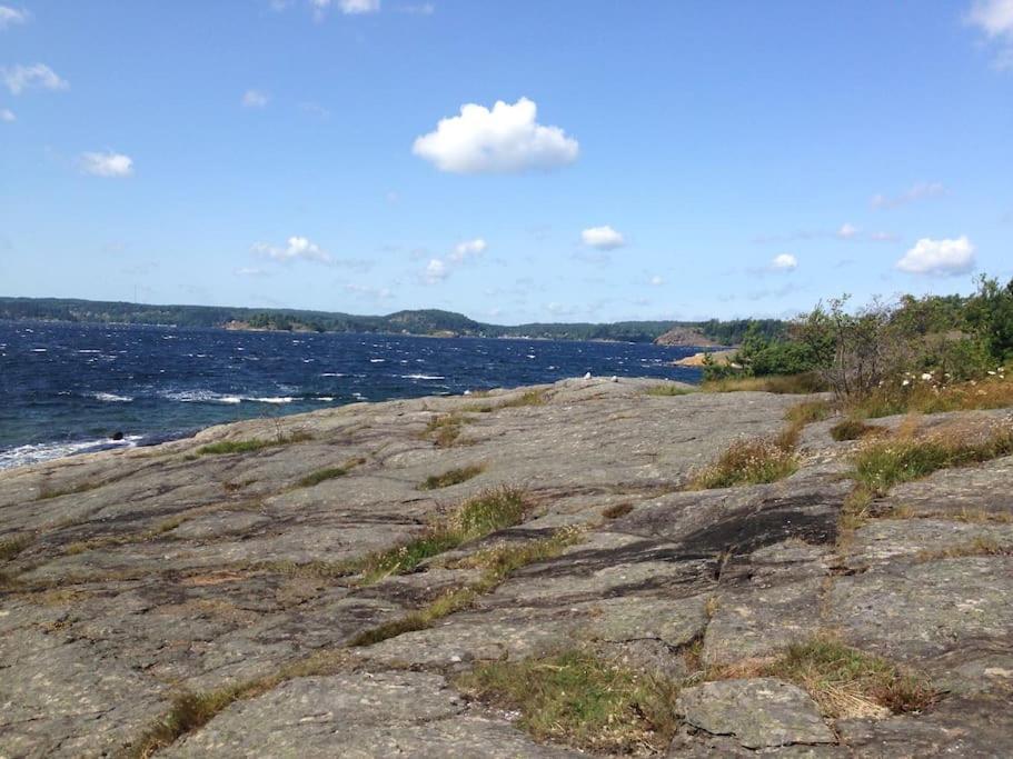 Apartment Right Next To The Golf Course And With The Ocean Just Around The Corner Ljungskile Eksteriør bilde